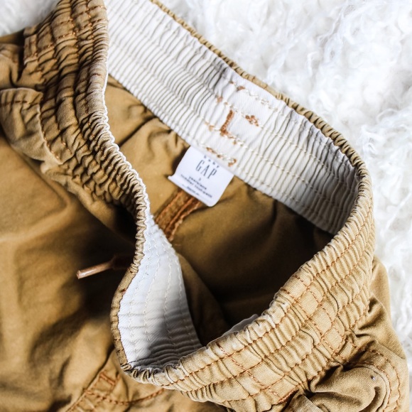 Baby Gap Khaki Shorts - Picture 2 of 2